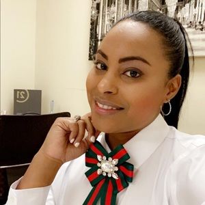 Meet your Posher, Glorisell